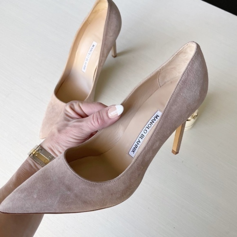 New Manolo Blahnik BB Suede Pumps